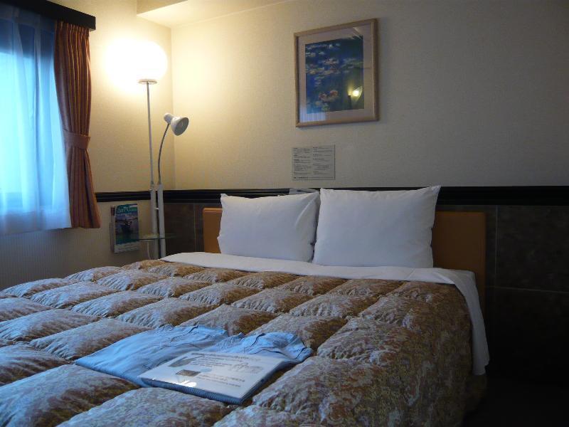 Toyoko Inn Nagoya-Eki Sakuradori-Guchi Honkan Dış mekan fotoğraf
